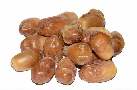 تصویر 1 از خرما زاهدی شیراز با اصالت فارس و طعم شیرین سنتی